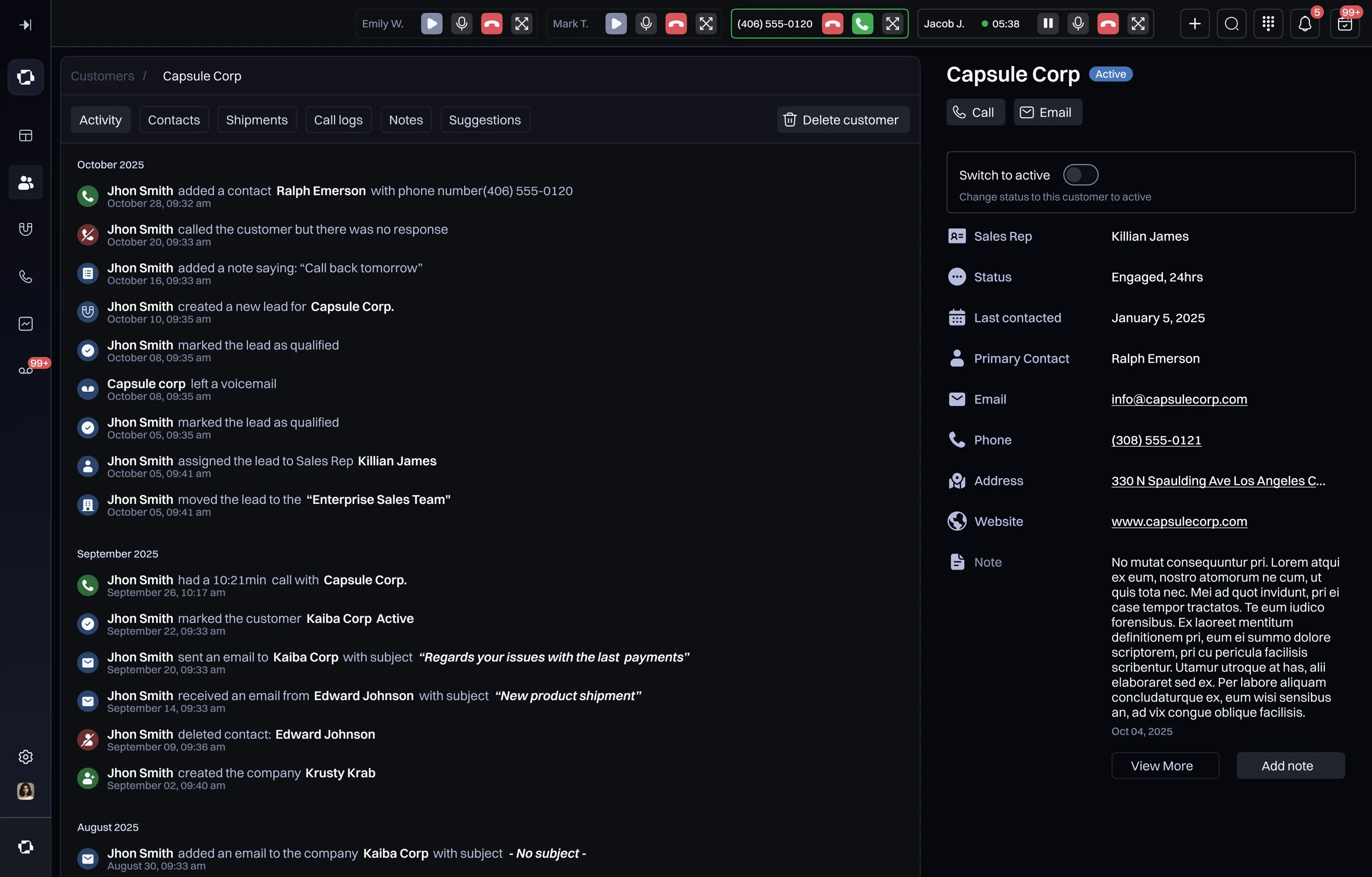 Perfil de cliente en Bounty CRM con línea de tiempo de actividad y detalles de contacto